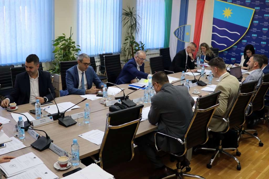 Vlada HNK dala saglasnost na kolektivni ugovor sa doktorima medicine i stomatologije